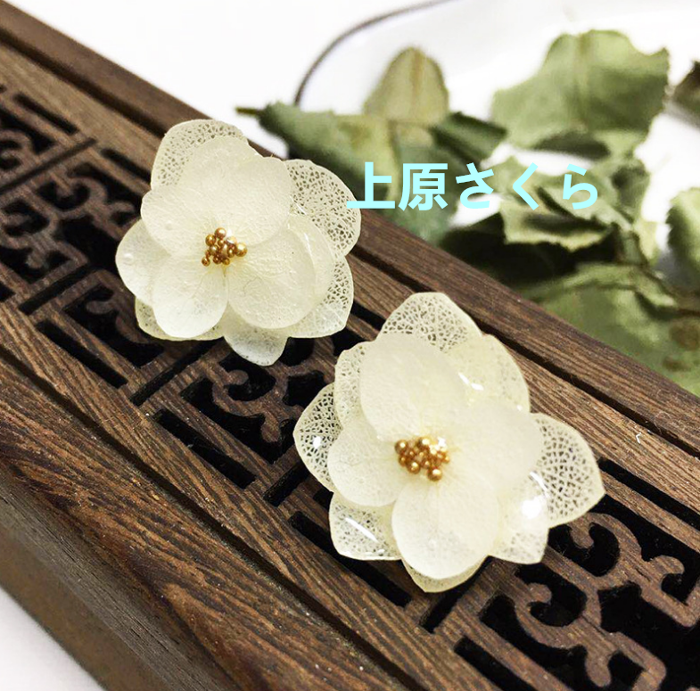 ハンドメイドピアスイヤリング