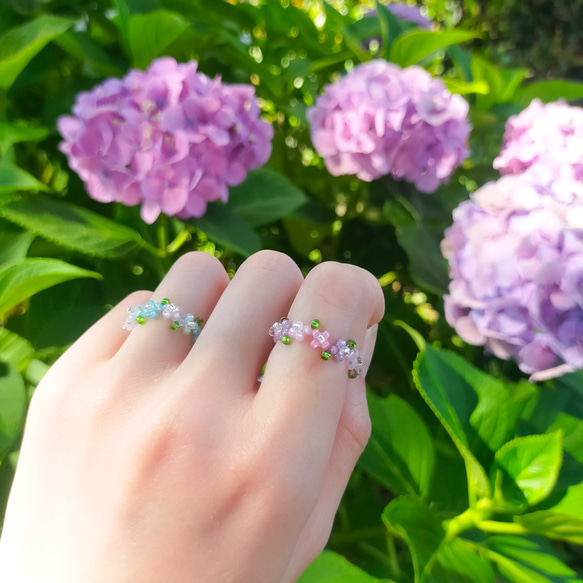 ビーズリング ✧ 紫陽花(アジサイ) ✧ 小さなお花のぷちリング (指輪) 紫陽花ハンドメイド2024 7枚目の画像