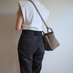 WALKING SHOULDER TOTE BAG （マットブラウン） 15枚目の画像