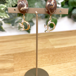 【handmade】marble oval stone×crystal leaf pierce（gold-brown） 4枚目の画像