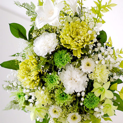 【仏花】再販＊プチホルンを使った緑白のお供え花【供花】 3枚目の画像