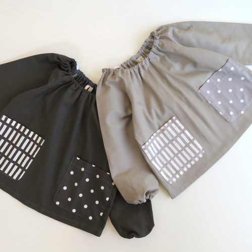 モノトーンカラーのお洒落スモック□80～160サイズ□ その他入園グッズ