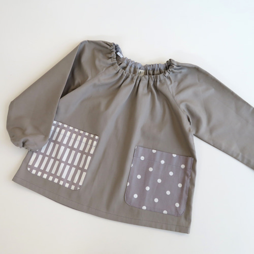 モノトーンカラーのお洒落スモック□80～160サイズ□ その他入園グッズ