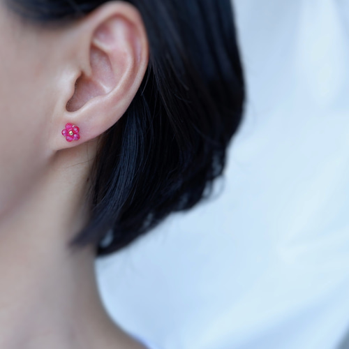 14KGF ルビーの小花ピアス/イヤリング -夏の誕生石2025 フラワー 梅 桜