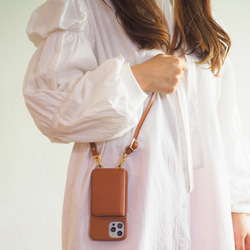 #3 名入れ可｜バイカラー本革iPhoneショルダーケース（背面収納　スマホショルダー）Brown+Greige 3枚目の画像