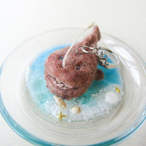 ごきげんなアンコウちゃん キーホルダー キーリング hinatabokko 通販