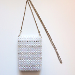 スマホが入る総ビーズのミニマルポシェット（ホワイト） ショルダー