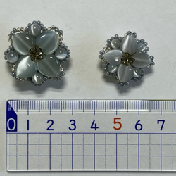 No.377-2　グレー　お花【23ｍｍ】 2枚目の画像