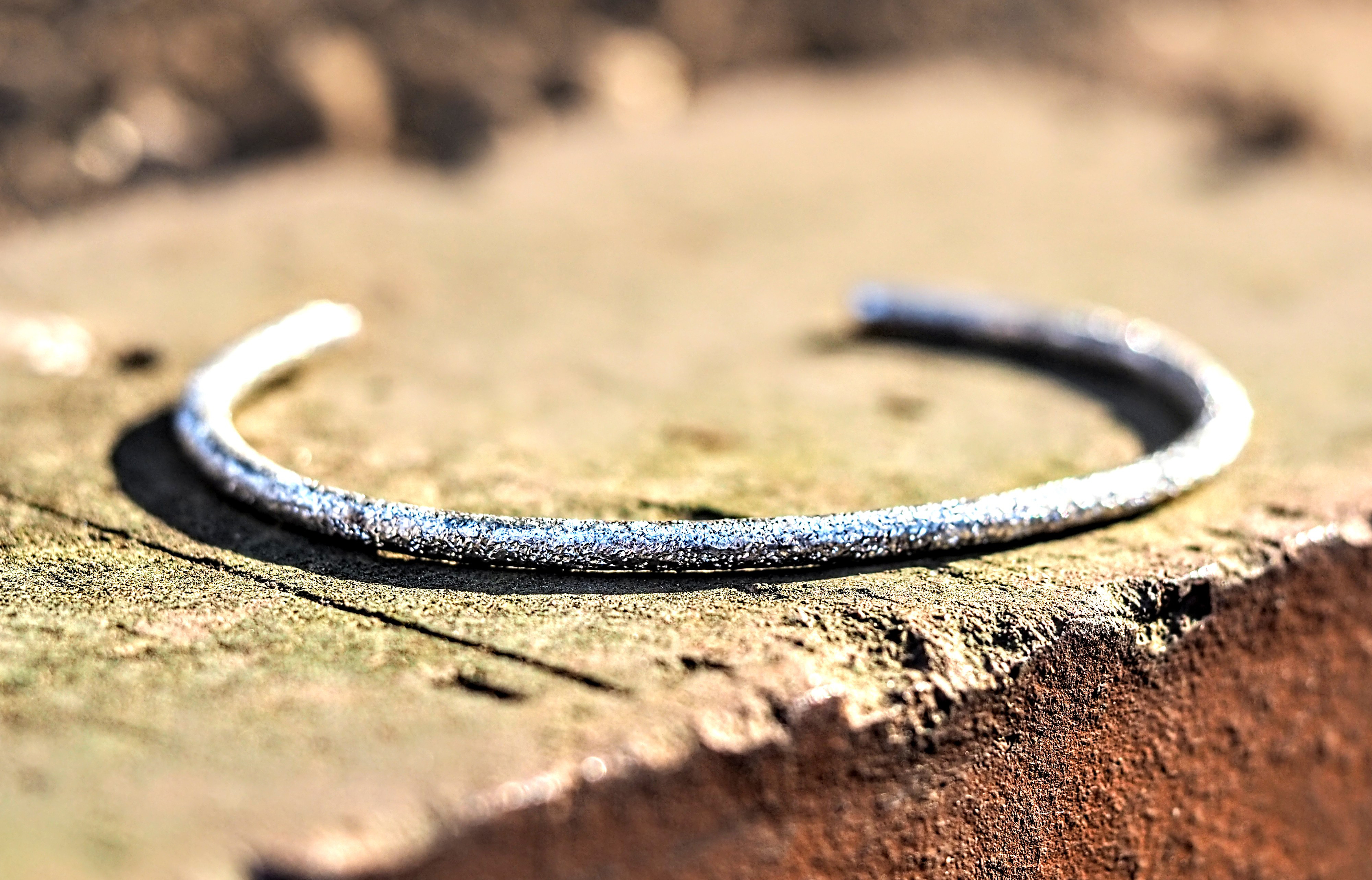 純銀製バングル ダイヤモンドクラスター仕上げ White silver 17,500円