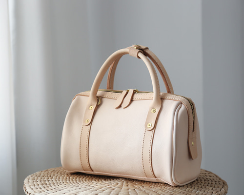 100%天然牛革職人の手作り品！！Tindas Mini Cross Bag _ 2色 100%天然牛革職人の手作り品！！Tindas Mini Cross Bag _ 2色