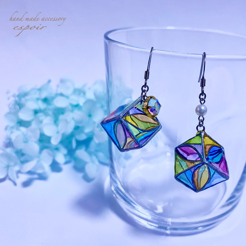 レジン ステンドグラス 四角ピアス/イヤリング ピアス（スタッド