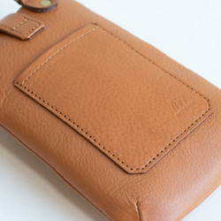 スマホショルダー　シュリンクレザー　キャメル　スマホポシェット　ポーチ　ポシェット　本革　日本製　apo-24nns 5枚目の画像