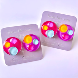 glass flat round retro pop Earrings 3枚目の画像