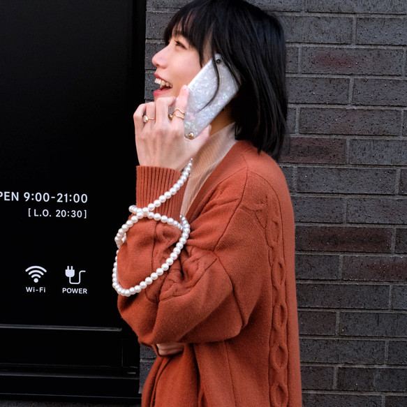 色が選べる★ 手ぶらが叶う スマホショルダー ストラップ付き iphoneケース キラキラシェル 13枚目の画像