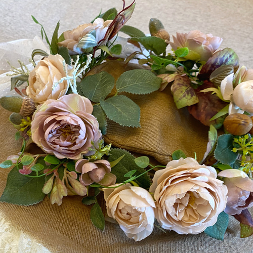 バラの花冠 森のバラと木の実の花冠:..｡;・ ヘッドドレス（ウェディング） Liddell