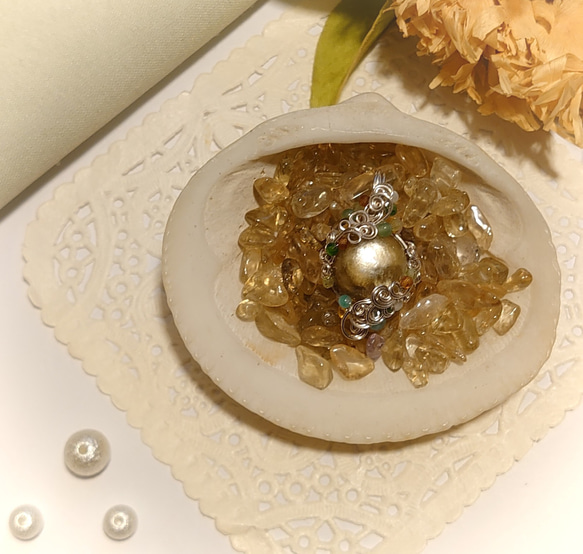 宝石質　ゴールデンマイカ（金雲母）（１４ｍｍ）　ペンダント 7枚目の画像