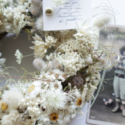 送料無料Creema限定2208 白いお花ときめきのリース ドライフラワーリース ホワイトリース プレゼント 夏リース 3枚目の画像