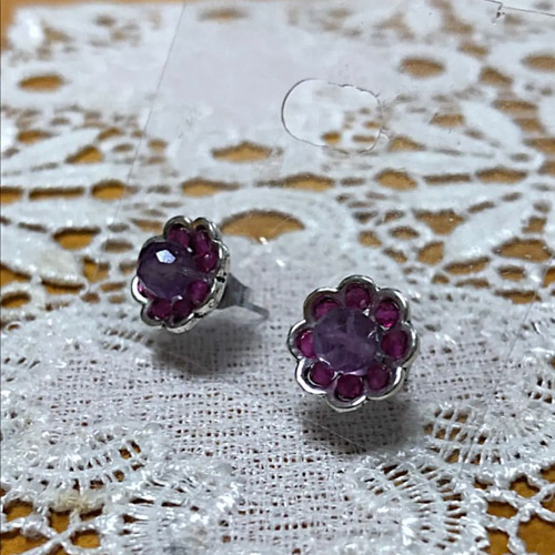 現品限り】宝石質天然石ルビーサージカルステンレス立て爪台座クリップ
