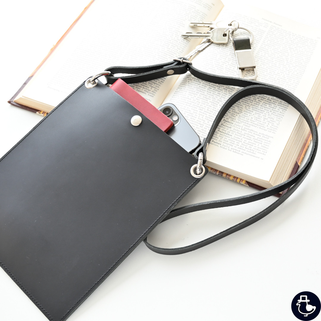 本革 イタリアンレザー 【 スクエアサコッシュ 】 スマホショルダーバック レザー プレゼント メンズ DE03M