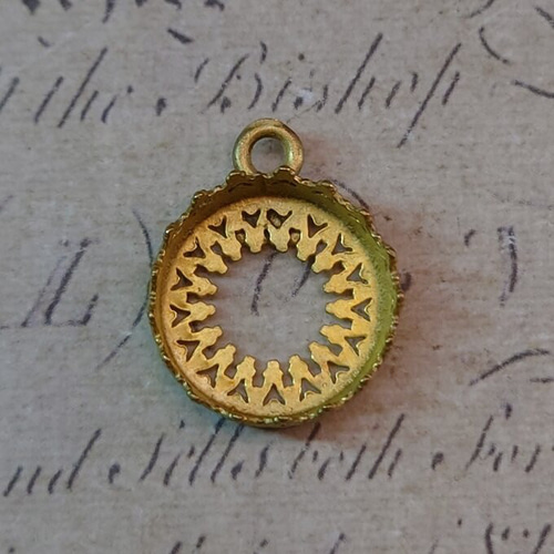 廃番】BEHOLD− 真鍮製 ベゼルカップ 12mm 片カン 1個 ペンダント