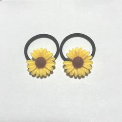 ひまわりヘアゴム♡ ひまわりヘアゴム🌻2点セット - メルカリ
