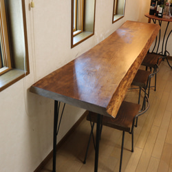 ｗ1945一枚板国産のヒノキ　カウンターテーブル　 カフェ ダイニングテーブル　在宅勤務　テレワーク　アンティーク風 3枚目の画像