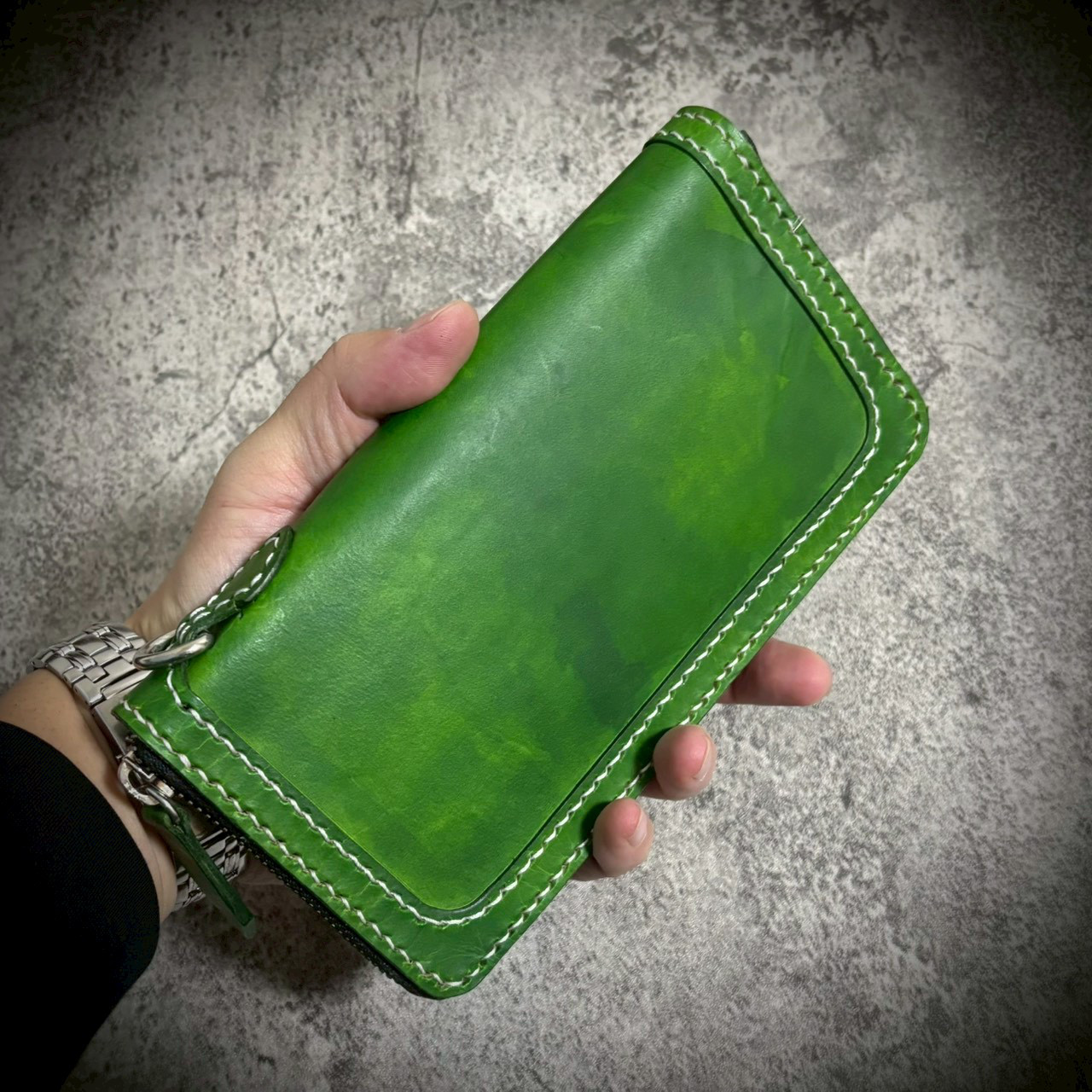 経年変化を楽しむ 総手縫い 長財布 フルレザー ラウンドファスナー 本革 牛革 ナチュラル ヌメ 革財布 グリーン 緑
