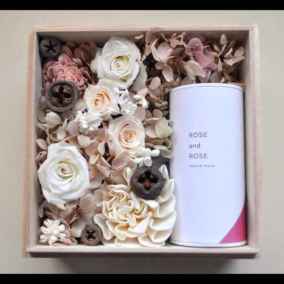香る線香とお花のギフト　桐のフラワーボックス 5枚目の画像