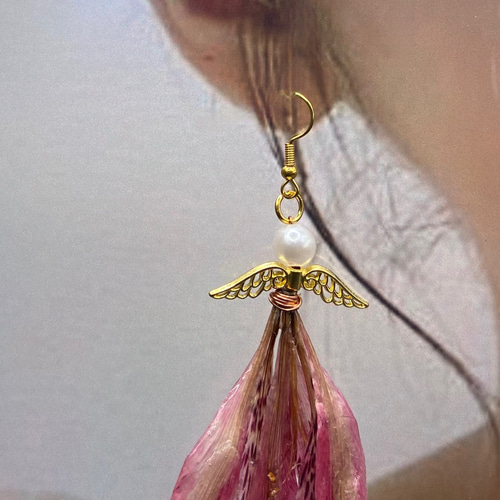 Sibilia Hug earrings SMオシャレなハンドクラフトピアス 楽天市場】【公式】 貼るだけピアスPiPPi さくら ワイヤー
