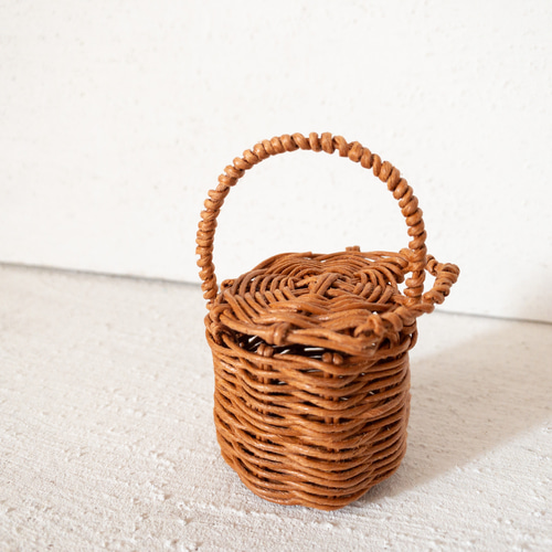 クラフトバンドのミニチュアかご蓋付き その他雑貨 hiyutorimi 通販