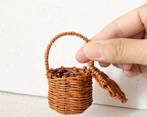 ミニチュア　まるカゴ　持ち手付き ミニチュアまるカゴ持ち手付き