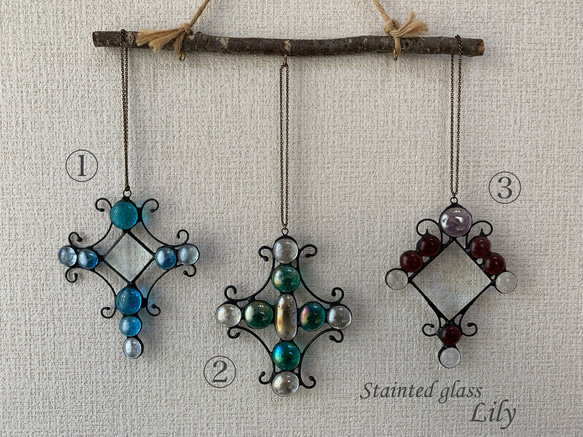 ステンドグラスオーナメント　ハンドメイド　サンキャッチャー　桃太郎　オーナメント ステンドグラスオーナメント ハンドメイド サンキャッチャー