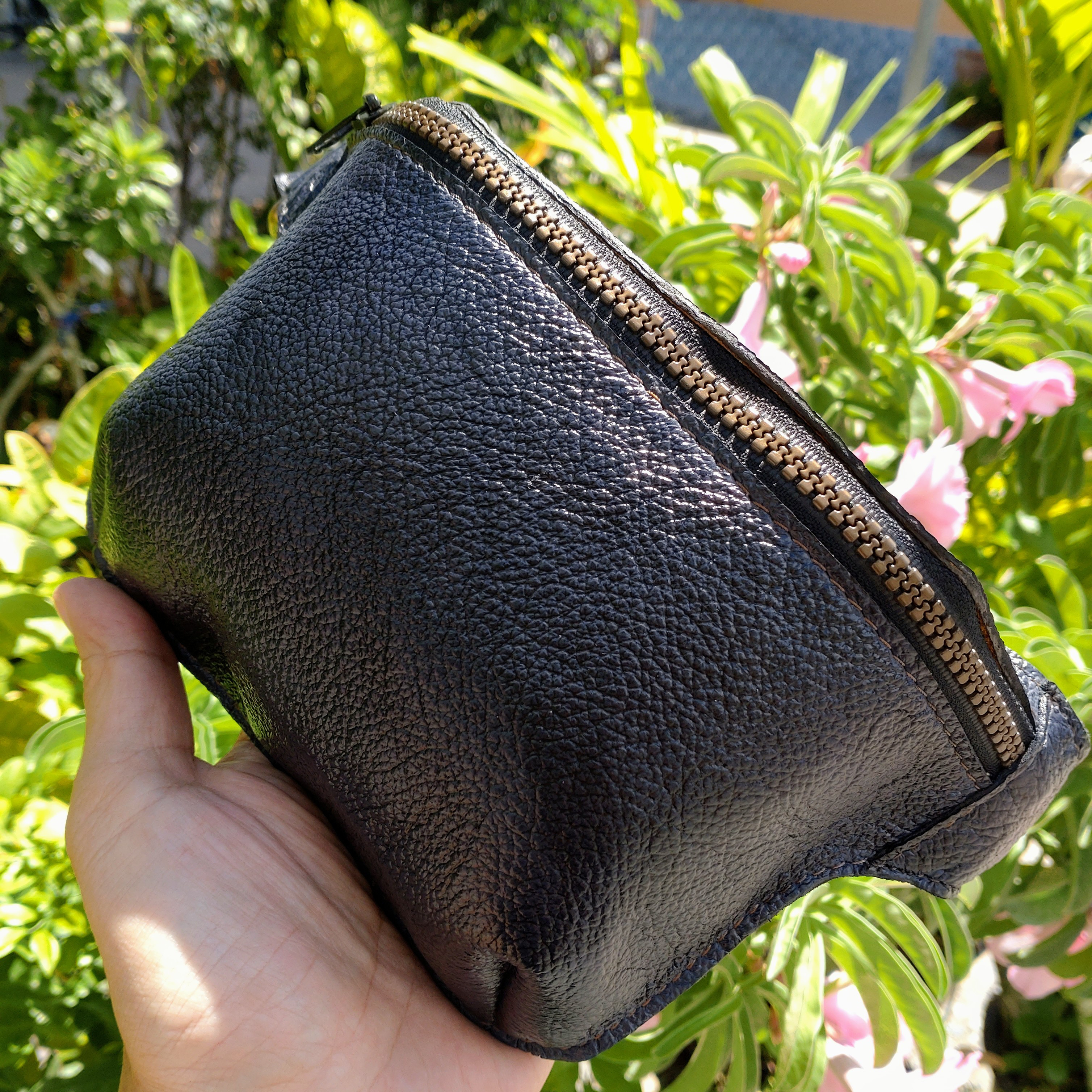 極美品✨ ペッレモルビダ Capitano ボディバックレザー ダークネイビー 未使用級 ペッレモルビダ Capitano ボディバックレザー ダーク