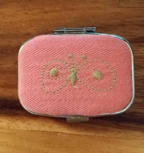 ミナペルホネン生地*ピルケース*ハンドメイド ピンク アクセサリー
