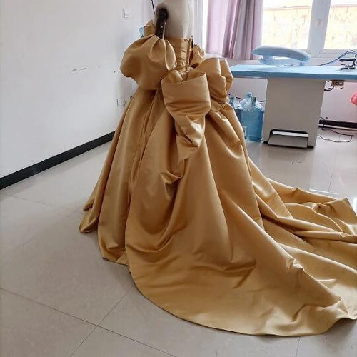 イエローカラードレス ウエディング ベアトップ 取り外しパフスリーブ  