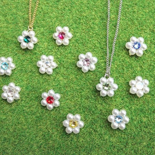 YVMIN ベア パールフラワー ネックレス Paradise / Gemstone Flower Bear Necklace – YVMIN