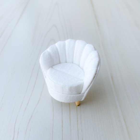 ミニチュアシェルソファのリングスタンド リングピロー  一人がけ ホワイト 8枚目の画像
