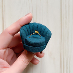 ミニチュアシェルソファのリングスタンド リングピロー  一人がけ ブルーグリーン 7枚目の画像