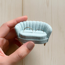 ミニチュアシェルソファのリングスタンド リングピロー 二人がけ　ライトブルー 8枚目の画像