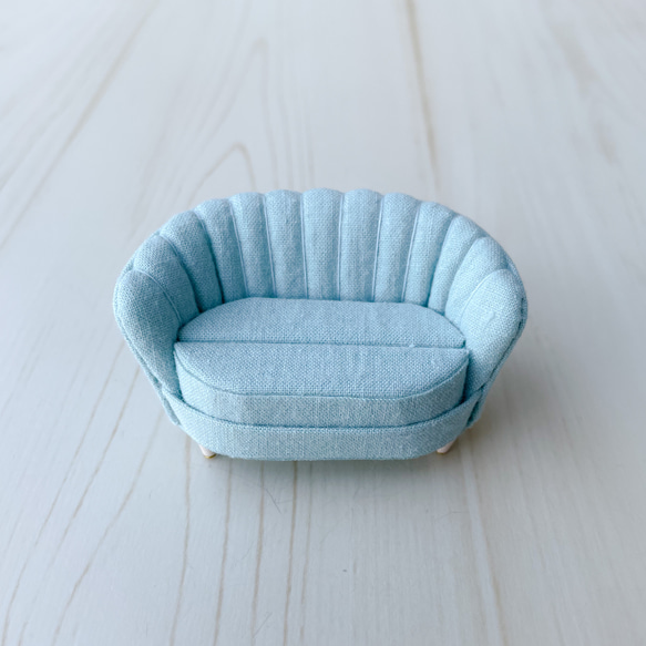 ミニチュアシェルソファのリングスタンド リングピロー 二人がけ　ライトブルー 6枚目の画像
