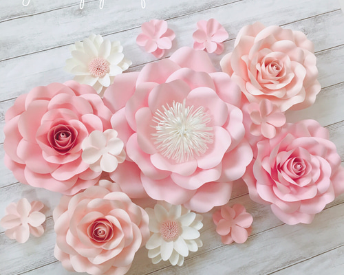受注制作】淡いピンクのジャイアントペーパーフラワー/ウォール