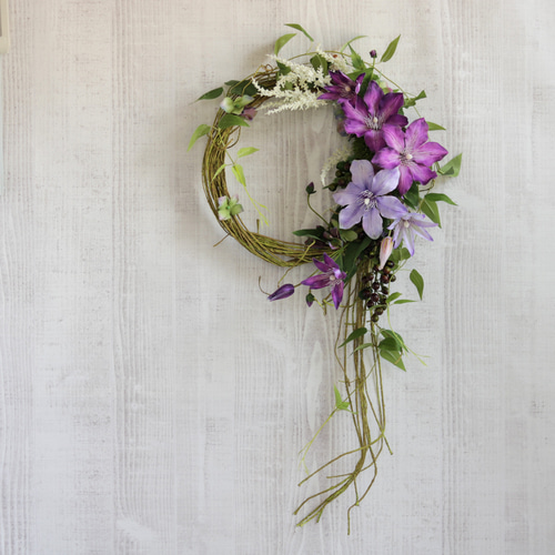 クレマチスの流れるリース～和モダン リース はなごま屋 通販 14220845