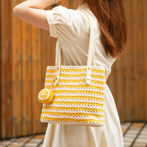 再販】手編みバッグ かごバッグ 本革 レーザー バッグチャーム 再販】手編みバッグ かごバッグ 本革 レーザー バッグチャーム
