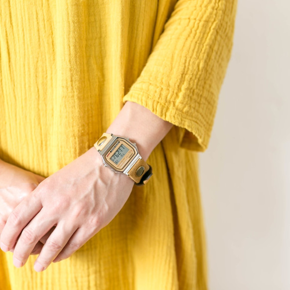 「春の福袋」ベロアとヌメ革の2TONE腕時計×レザーメッシュ スマホショルダー 4枚目の画像