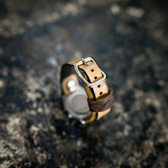 「春の福袋」ベロアとヌメ革の2TONE腕時計×レザーメッシュ スマホショルダー 10枚目の画像