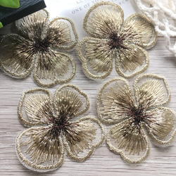 【送料無料】刺繍フラワーレース  オーガンジー  花芯入り 4pcs 2枚目の画像