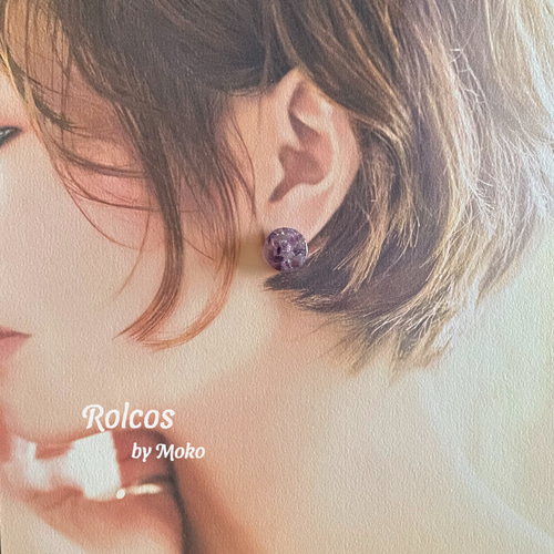 さざれ石のピアス ラウンド/オーバル ピアス（スタッド・一粒） Rolcos  