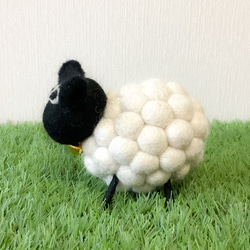 【送料無料！】羊毛フェルト ひつじ インテリア小物 2枚目の画像