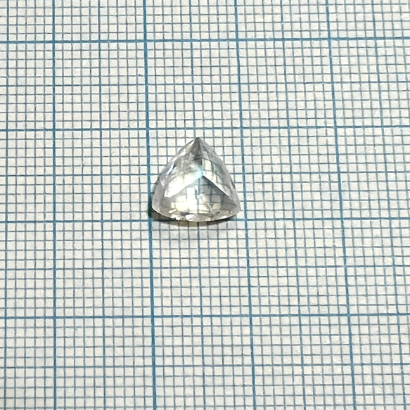 レインボーアンデシンラブラドライト ルース　約2.1ct レインボーアンデシンラブラドライト 長石 フェルドスパー 1ct 一般的に