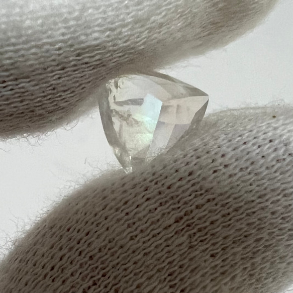 レインボーアンデシンラブラドライト ルース　約2.1ct レインボーアンデシンラブラドライト 長石 フェルドスパー 1ct 一般的に